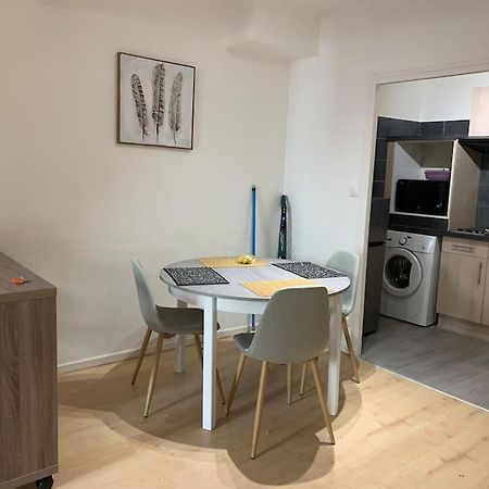 Aubenas : Beau Studio, Proche Du Chateau Esterno foto