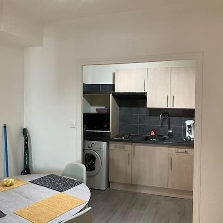 Aubenas : Beau Studio, Proche Du Chateau Esterno foto